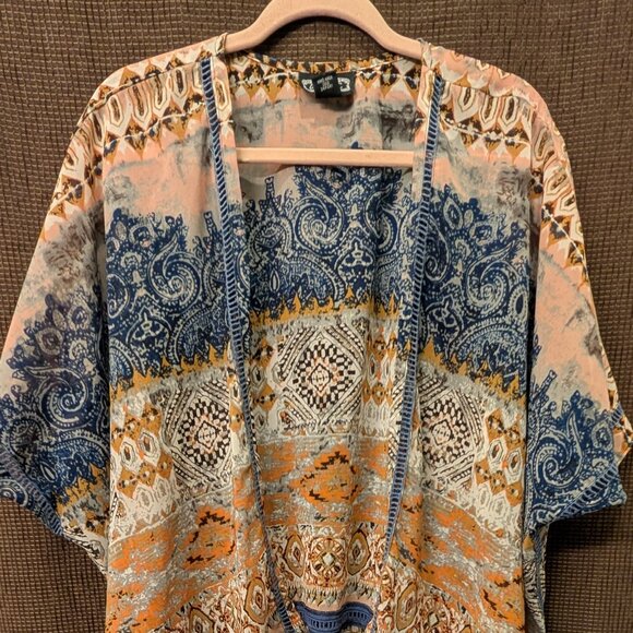 Angie Womens Size L Lightweight Colorful Shrug - Picture 1 of 5